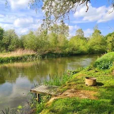 Large 4 Bedroom House On The River Wensum Sleeps 13 Норвіч Екстер'єр фото