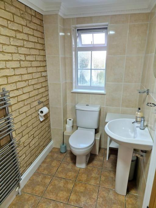 Large 4 Bedroom House On The River Wensum Sleeps 13 Норвіч Екстер'єр фото