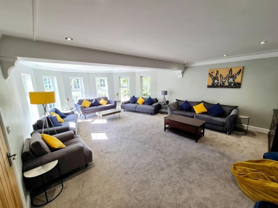 Large 4 Bedroom House On The River Wensum Sleeps 13 Норвіч Екстер'єр фото