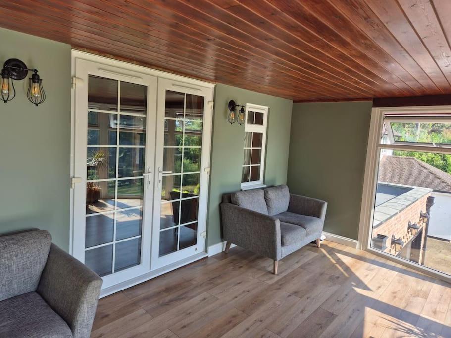 Large 4 Bedroom House On The River Wensum Sleeps 13 Норвіч Екстер'єр фото