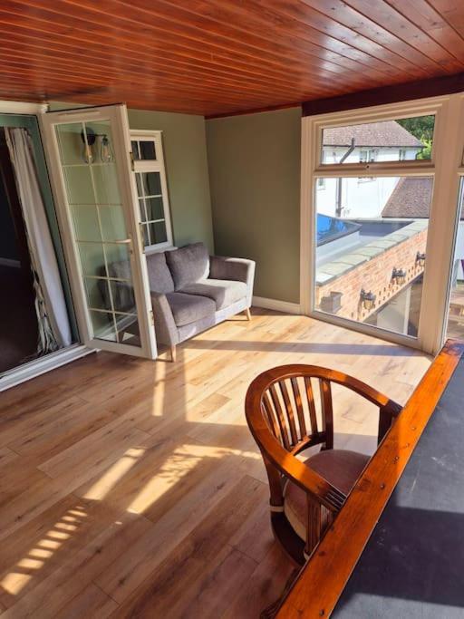 Large 4 Bedroom House On The River Wensum Sleeps 13 Норвіч Екстер'єр фото