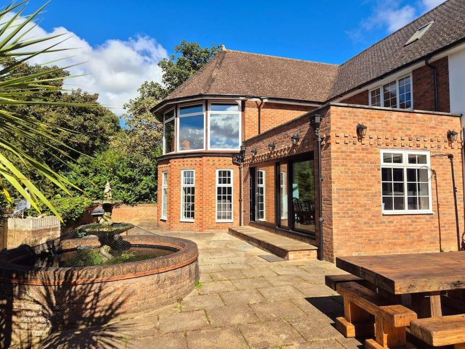 Large 4 Bedroom House On The River Wensum Sleeps 13 Норвіч Екстер'єр фото